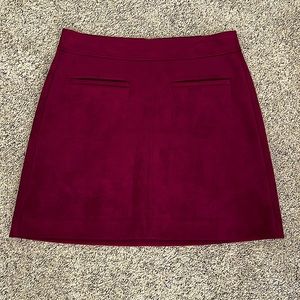NWOT! LOFT Faux Suede Crimson Skirt with Pockets! 🍷🍷